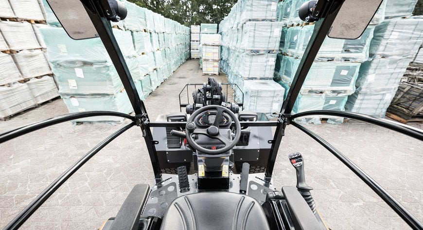 DOOSAN CONFIRME LES DÉTAILS DE SES CINQ NOUVELLES CHARGEUSES SUR PNEUS COMPACTES